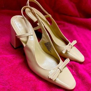 Fauna Bow Sling-Back pumps